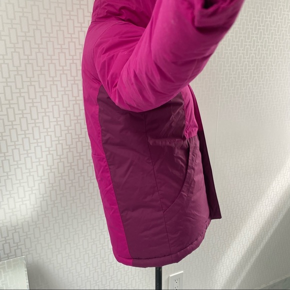 Columbia Girl’s Size Large Hooded Ski Jacket in Fuchsia and Wine - Picture 4 of 11